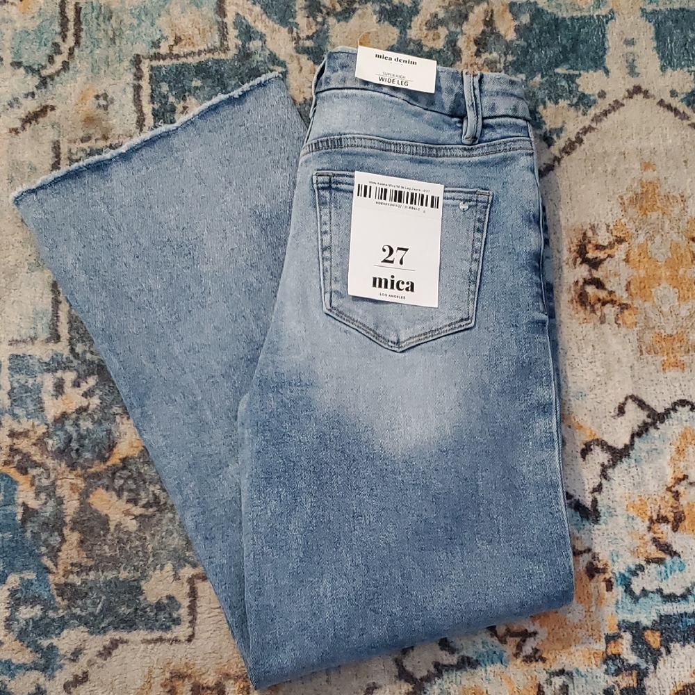 Mica Women's Flare Jeans in Light Blue
